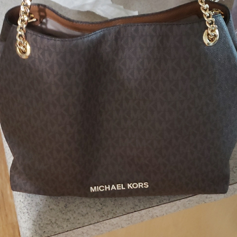 Michael kors purse